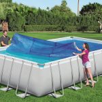 مقایسه روکش حبابدار استخر و ساده