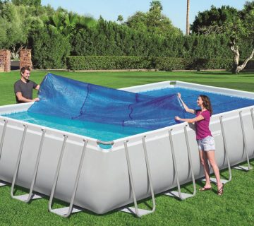 مقایسه روکش حبابدار استخر و ساده