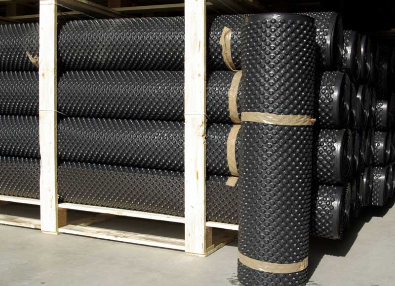 بهترین روکش استخر برای ویلا چیست؟